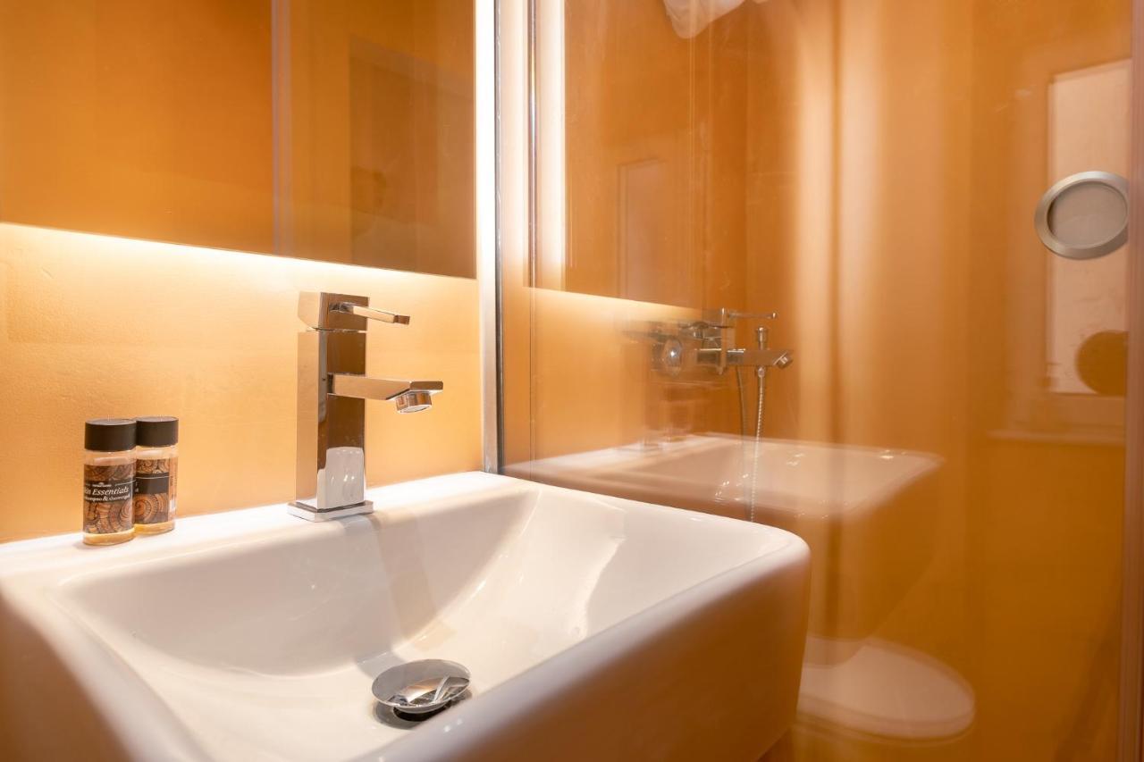 Old Town Gem - Elegant Guilford Apartment Corfu  Zewnętrze zdjęcie
